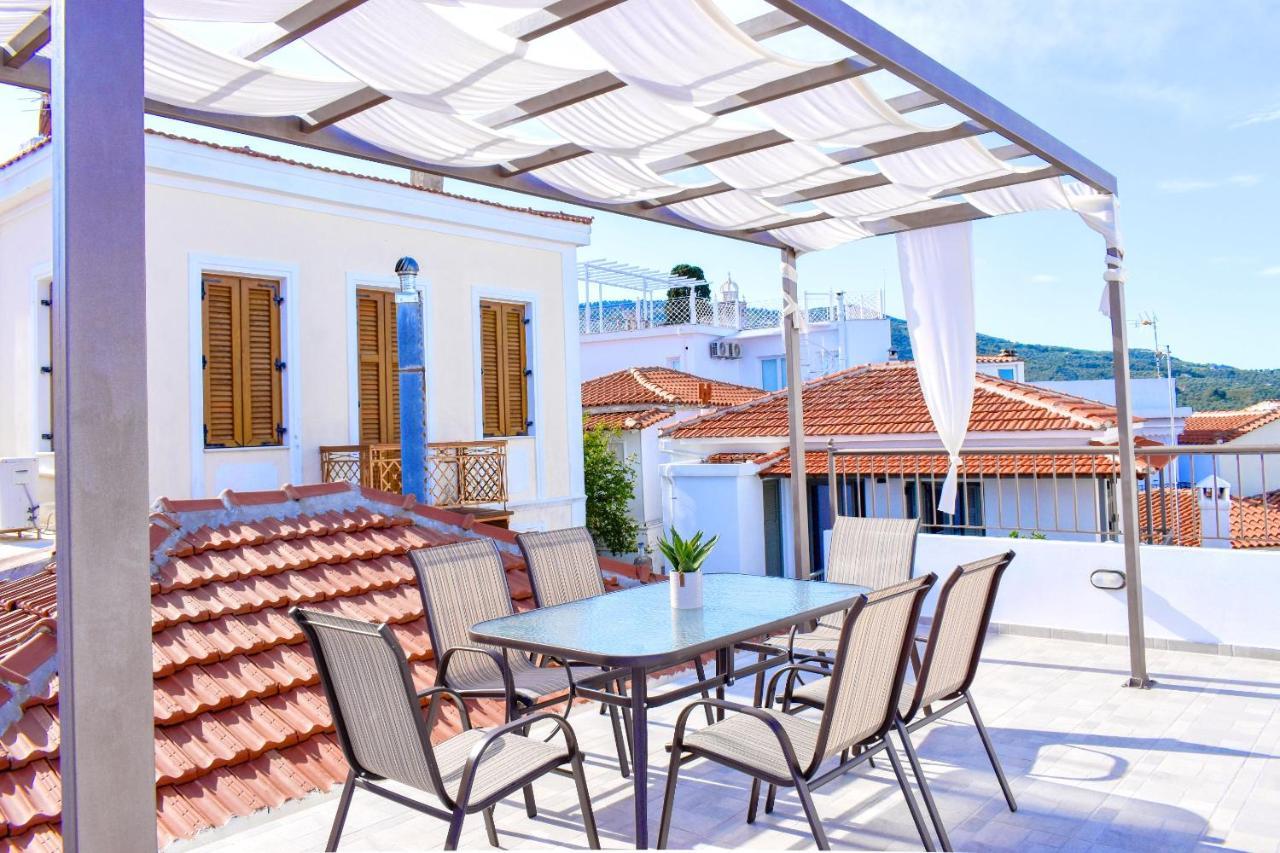 La Maison Plakes Rooftop Apt Città di Skiathos Esterno foto