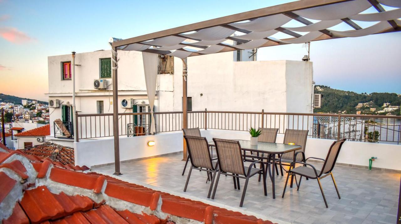 La Maison Plakes Rooftop Apt Città di Skiathos Esterno foto