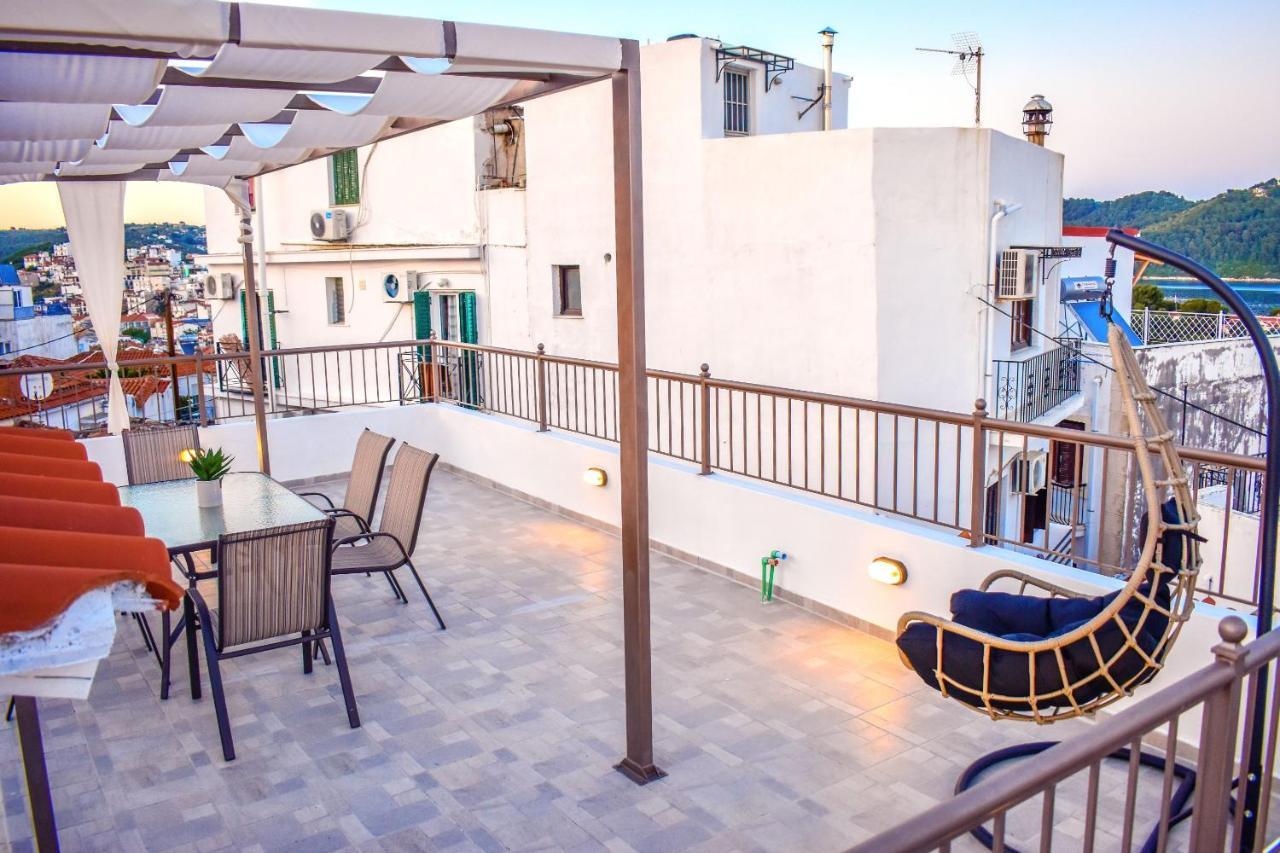 La Maison Plakes Rooftop Apt Città di Skiathos Esterno foto