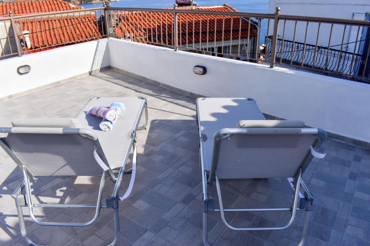 La Maison Plakes Rooftop Apt Città di Skiathos Esterno foto