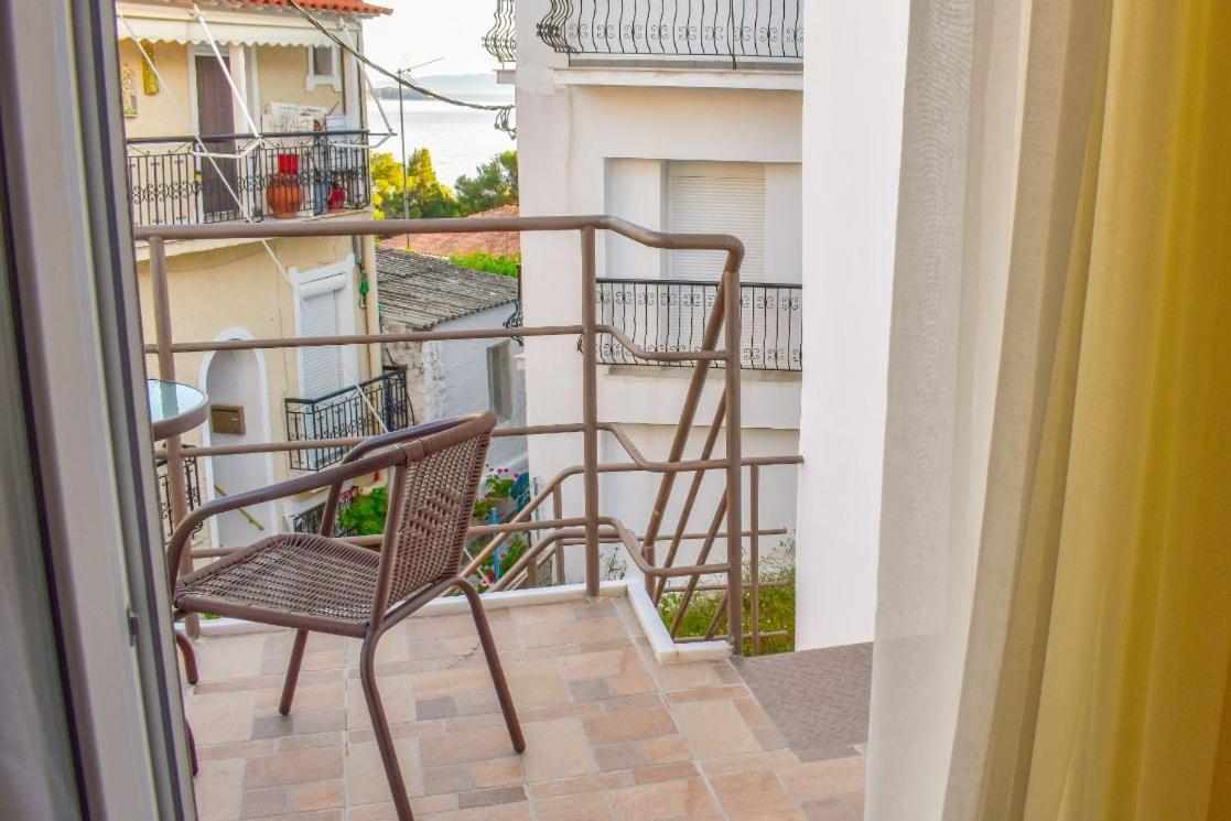 La Maison Plakes Rooftop Apt Città di Skiathos Esterno foto