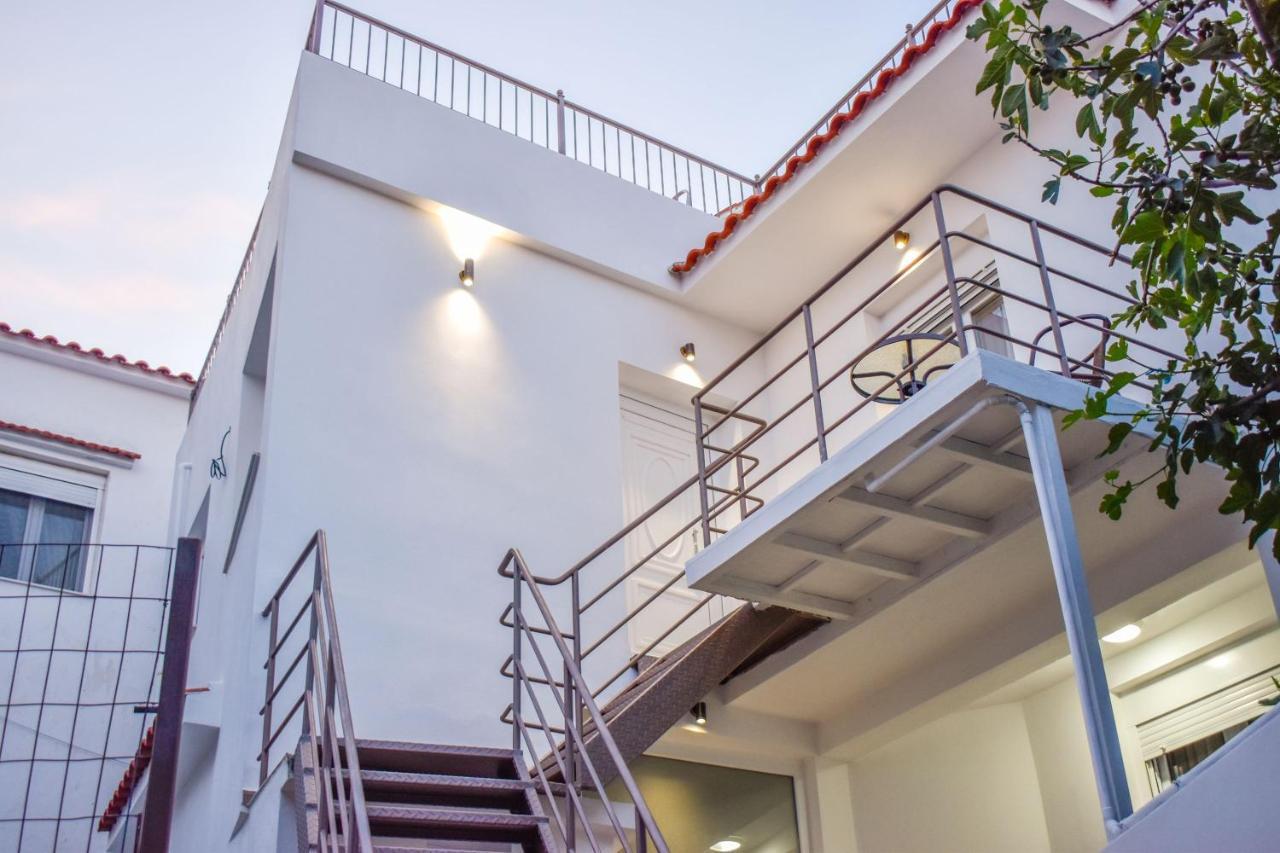 La Maison Plakes Rooftop Apt Città di Skiathos Esterno foto