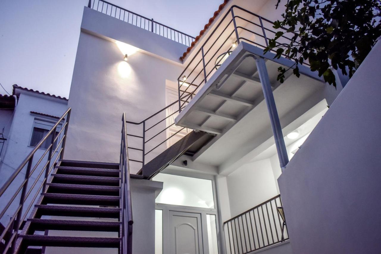 La Maison Plakes Rooftop Apt Città di Skiathos Esterno foto